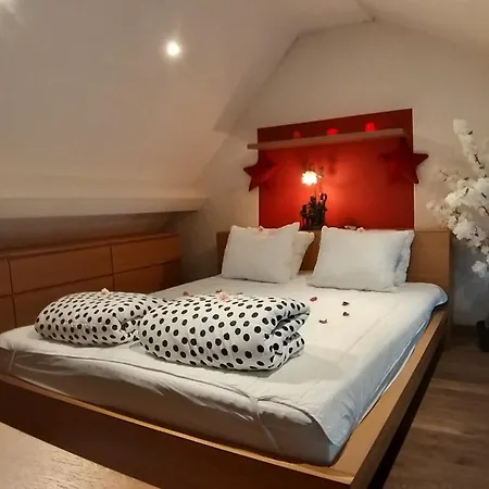Wellness Loft With Sauna, Jacuzzi, Roof Terrace & Amazing View Appartement