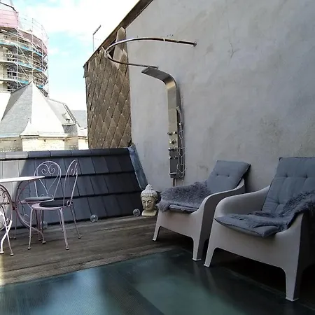 Wellness Loft With Sauna, Jacuzzi, Roof Terrace & Amazing View Appartement